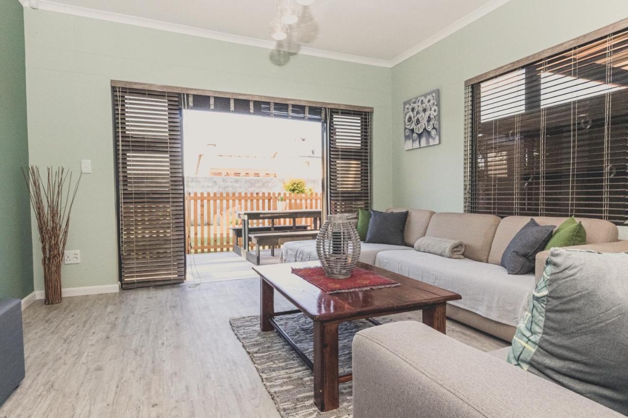 Salty Corner Cottage Swakopmund Exterior photo